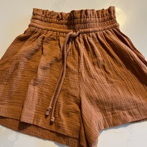 amuse society XS burnt orange shorts